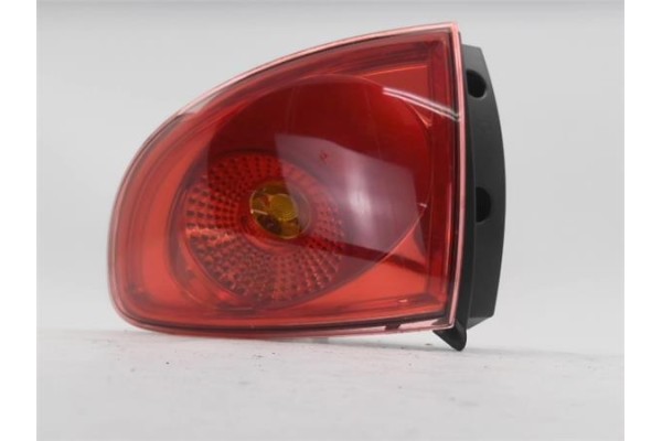 Recambio de piloto trasero izquierdo para seat altea (5p1) 2.0 tdi 16v referencia OEM IAM 5P0945111B  