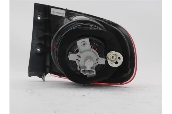 Recambio de piloto trasero izquierdo para seat altea (5p1) 2.0 tdi 16v referencia OEM IAM 5P0945111B  