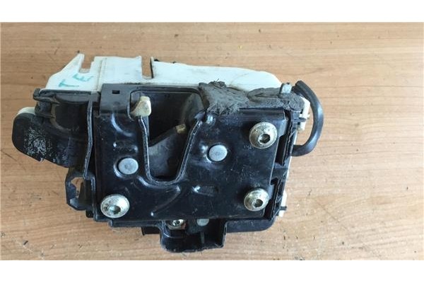 Recambio de cierre electromagnetico trasero izquierdo para seat ibiza (6k1) 1.4 stella referencia OEM IAM   