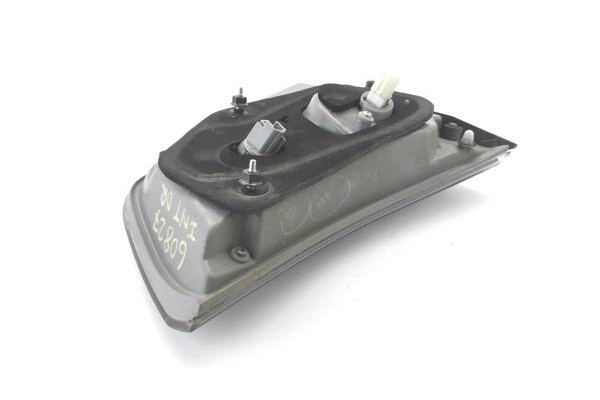 Recambio de piloto porton trasero derecho para lexus rx (mcu_) 400h referencia OEM IAM 8158148060 8158148061 