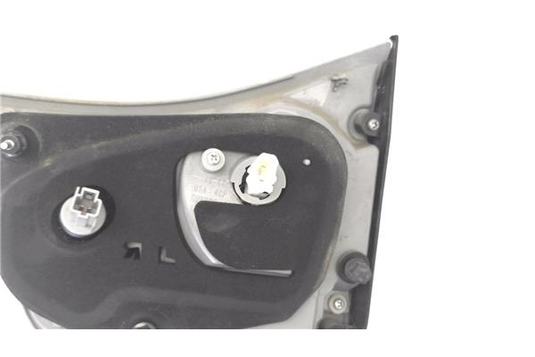 Recambio de piloto porton trasero izquierdo para lexus rx (mcu_) 400h referencia OEM IAM 8159148060 8159148061 