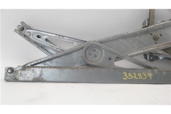 Recambio de mecanismo elevalunas delantero derecho para toyota corolla (e12) referencia OEM IAM 106089  