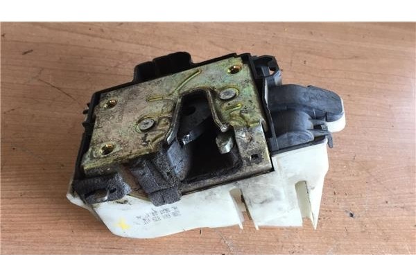 Recambio de cierre electromagnetico trasero izquierdo para seat ibiza (6k1) 1.4 gt referencia OEM IAM 6K4839015  