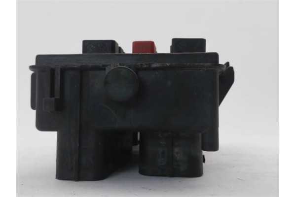 Recambio de caja fusibles/rele para fiat punto / grande punto (199) 1.3 d multijet referencia OEM IAM 51775622  