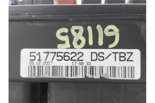 Recambio de caja fusibles/rele para fiat punto / grande punto (199) 1.3 d multijet referencia OEM IAM 51775622  