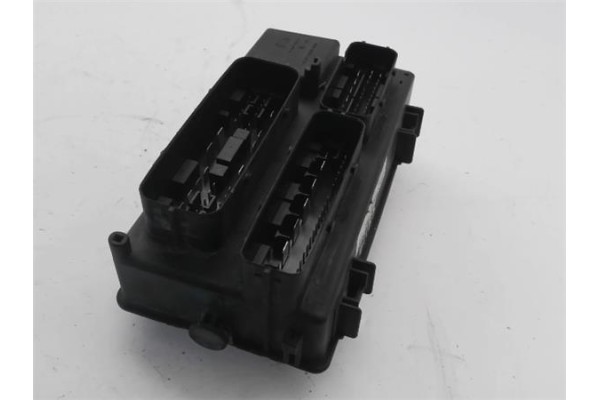 Recambio de caja fusibles/rele para fiat punto / grande punto (199) 1.3 d multijet referencia OEM IAM 51775622  