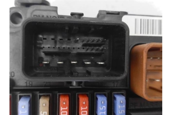 Recambio de caja fusibles/rele para citroen c3 1.4 16v referencia OEM IAM 9664997880  