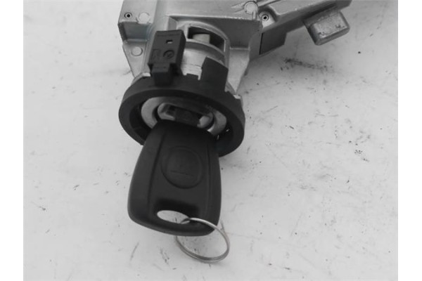 Recambio de clausor para fiat punto / grande punto (199) 1.3 d multijet referencia OEM IAM 01098401 61039102 