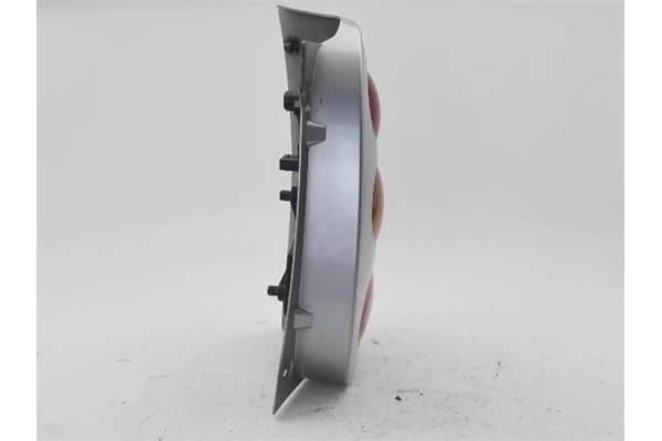 Recambio de piloto trasero derecho para smart city coupe 0.6 referencia OEM IAM 253042R  