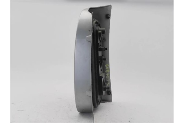 Recambio de piloto trasero izquierdo para smart city coupe 0.6 referencia OEM IAM 253041L  