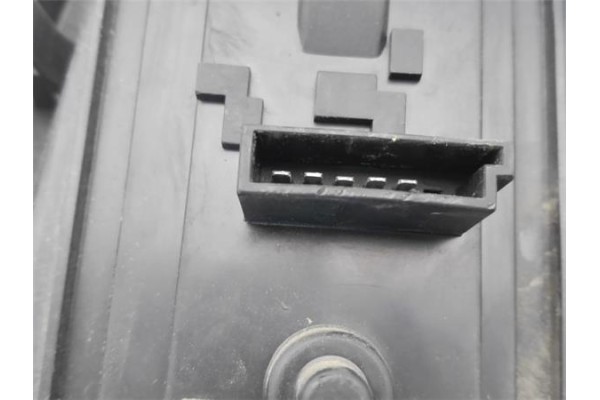 Recambio de piloto trasero izquierdo para smart city coupe 0.6 referencia OEM IAM 253041L  