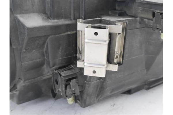 Recambio de faro delantero dcho para volvo c30 1.6 d referencia OEM IAM 31335200RH  