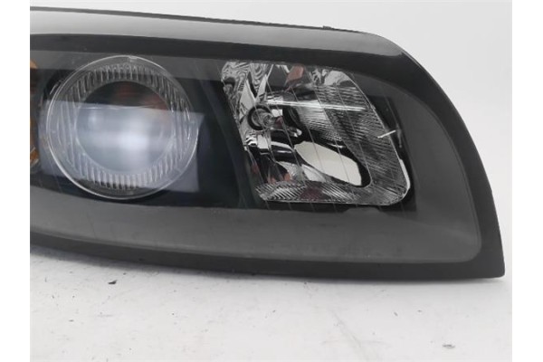 Recambio de faro delantero dcho para volvo c30 1.6 d referencia OEM IAM 31335200RH  