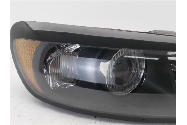 Recambio de faro delantero dcho para volvo c30 1.6 d referencia OEM IAM 31335200RH  