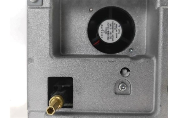 Recambio de radio / cd para mercedes-benz clase e (bm 211) berlina 3.0 e 280 cdi (211.020) referencia OEM IAM A2118702889  