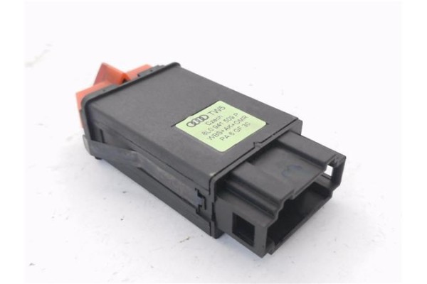 Recambio de interruptor luces emergencia para audi a3 (8l) 1.9 tdi ambiente referencia OEM IAM 8L0941509P  