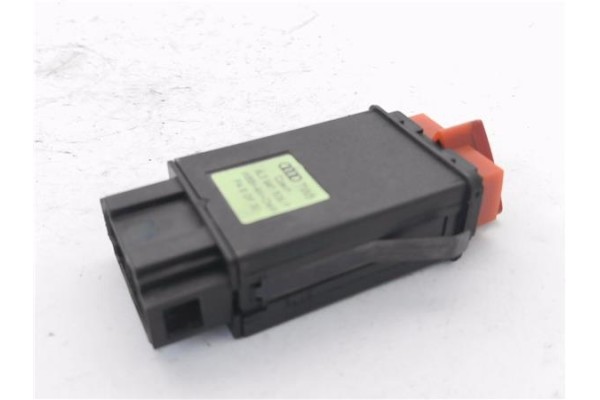 Recambio de interruptor luces emergencia para audi a3 (8l) 1.9 tdi ambiente referencia OEM IAM 8L0941509P  