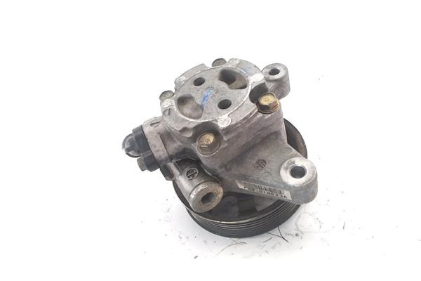 Recambio de bomba servodireccion para honda cr-v (rd8) 2.0 referencia OEM IAM PNB018623A  
