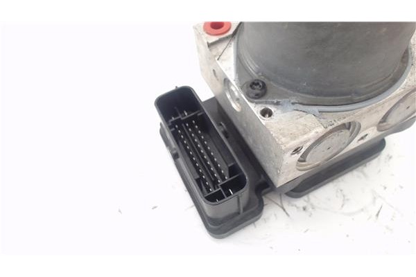 Recambio de nucleo abs para hyundai i30 (fd) 1.6 comfort referencia OEM IAM 589202L320 2L58920200 