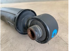 Recambio de amortiguador trasero derecho para kia rio (ub) 1.2 basic referencia OEM IAM 553001W001  