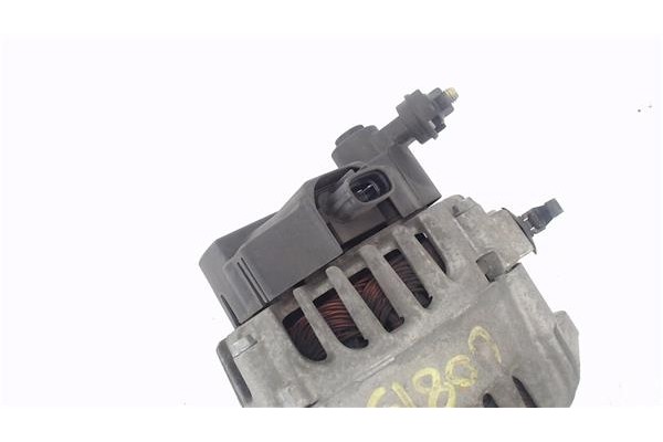 Recambio de alternador para hyundai i30 (fd) 1.6 comfort referencia OEM IAM 373002A600 TG12C090 