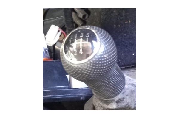 Recambio de pomo palanca cambio para volkswagen golf iv berlina (1j1) 1.6 16v referencia OEM IAM 1J0711113 1J0711113C 