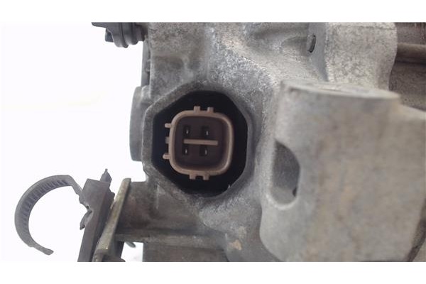 Recambio de alternador para honda cr-v (rd8) 2.0 referencia OEM IAM A2TB7591ZE AHGA55 