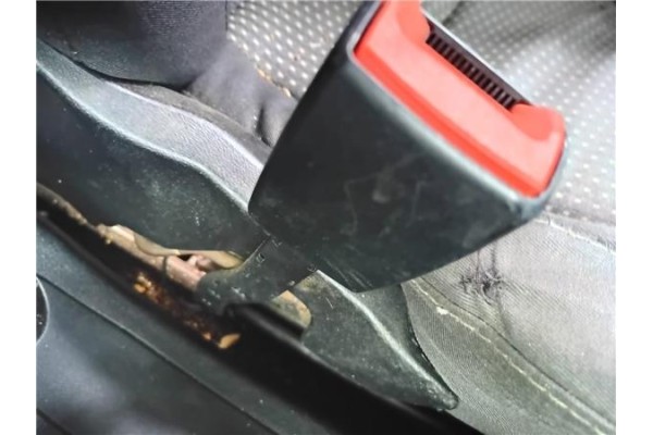 Recambio de anclaje cinturon delantero izquierdo para seat altea (5p1) 1.9 tdi referencia OEM IAM   