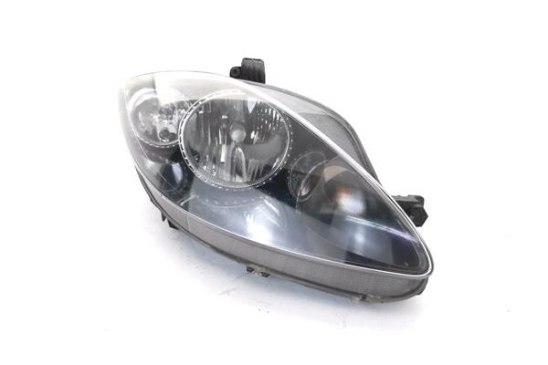 Recambio de faro delantero dcho para seat leon (1p1) 1.9 tdi referencia OEM IAM 084451116R  
