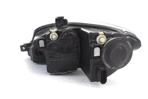 Recambio de faro delantero dcho para seat leon (1p1) 1.9 tdi referencia OEM IAM 084451116R  