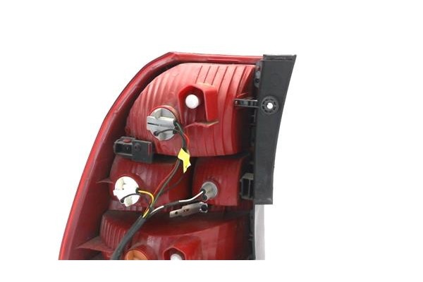 Recambio de piloto trasero derecho para kia sportage (km) 2.0 crdi referencia OEM IAM 924021F010 924021F011 