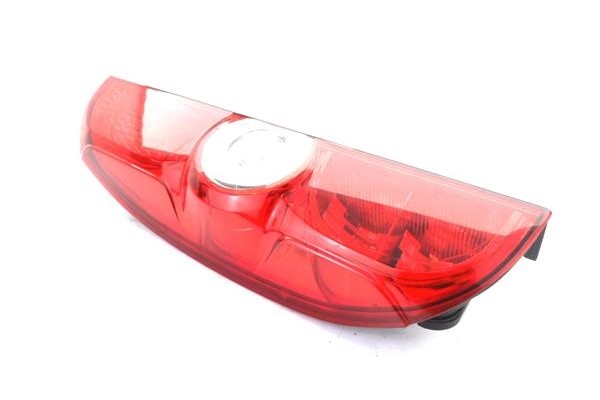 Recambio de piloto trasero izquierdo para opel combo d 1.3 cargo l1h1 2,2t referencia OEM IAM 95513787  