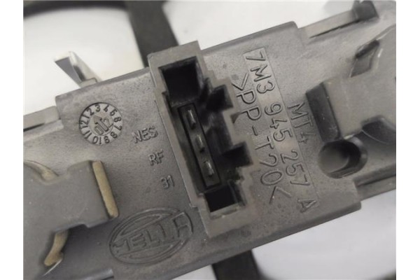 Recambio de piloto porton trasero izquierdo para seat alhambra (7v9) 1.9 reference referencia OEM IAM 7M7945095A 7M3945111A 