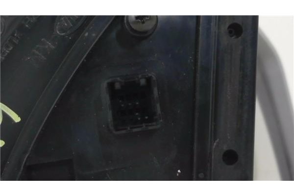 Recambio de retrovisor electrico derecho para kia sportage (km) 2.0 crdi referencia OEM IAM   