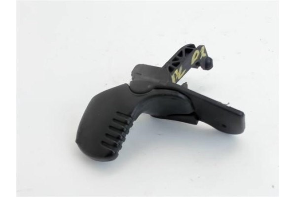 Recambio de maneta exterior delantero derecha para renault twingo i (c06) 1.2 (c066/67/68) referencia OEM IAM 7700822425 9108930