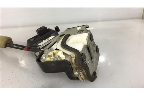 Recambio de cierre electromagnetico trasero izquierdo para mazda 6 berlina (gg) 2.0 di referencia OEM IAM GJ6A A95A97L 