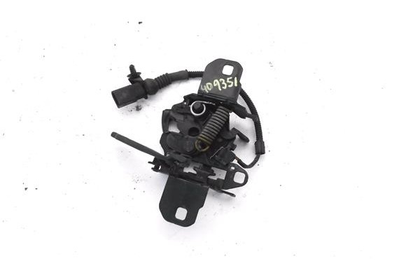 Recambio de cerradura capo para seat toledo (1m2) 1.6 referencia OEM IAM 1M0823503J 1M0823503K 