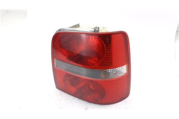 Recambio de piloto trasero derecho para volkswagen touran (1t1) 2.0 tdi referencia OEM IAM 1T0945096G  