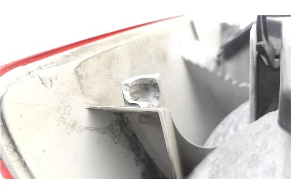Recambio de piloto trasero derecho para volkswagen touran (1t1) 2.0 tdi referencia OEM IAM 1T0945096G  