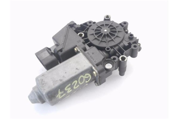Recambio de motor elevalunas delantero derecho para audi a3 (8l) 1.9 tdi ambiente referencia OEM IAM 8L3959802  