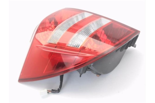 Recambio de piloto trasero izquierdo para kia ceed sportswagon (ed) 2.0 emotion referencia OEM IAM 924011H3  