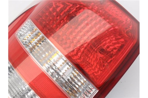 Recambio de piloto trasero izquierdo para kia ceed sportswagon (ed) 2.0 emotion referencia OEM IAM 924011H3  
