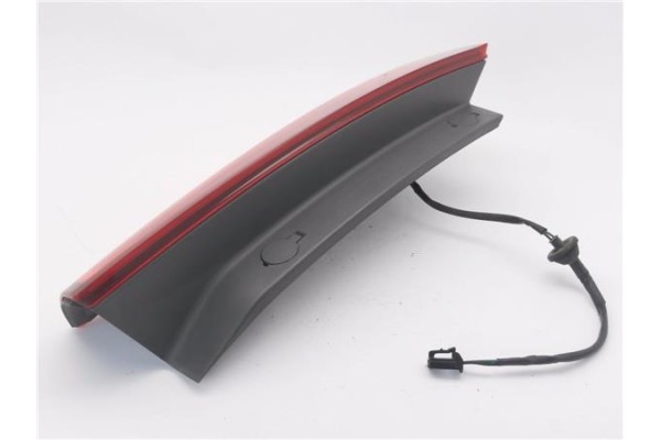 Recambio de piloto superior trasero derecho para kia ceed sportswagon (ed) 2.0 emotion referencia OEM IAM 924041H3  
