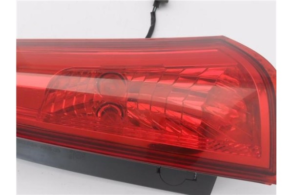 Recambio de piloto superior trasero derecho para kia ceed sportswagon (ed) 2.0 emotion referencia OEM IAM 924041H3  