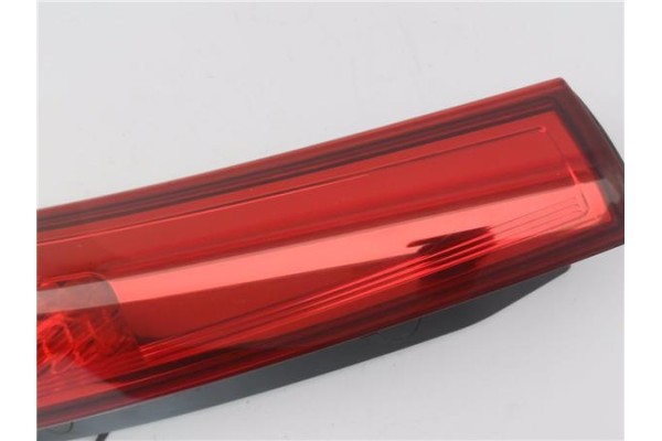 Recambio de piloto superior trasero izquierdo para kia ceed sportswagon (ed) 2.0 emotion referencia OEM IAM 924031H3  