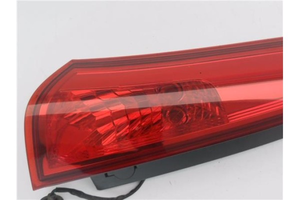 Recambio de piloto superior trasero izquierdo para kia ceed sportswagon (ed) 2.0 emotion referencia OEM IAM 924031H3  