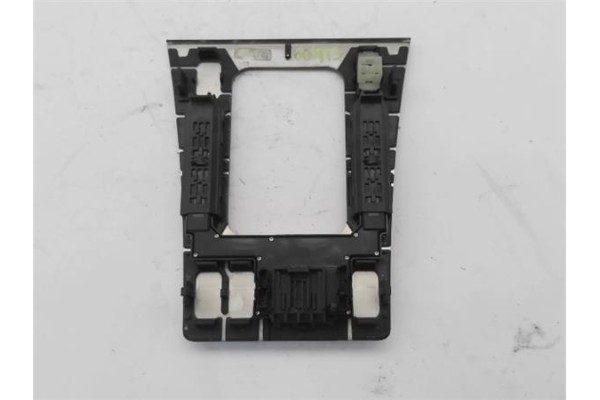 Recambio de embellecedor consola central para mercedes-benz clase e (bm 210) berlina 2.7 270 cdi (210.016) referencia OEM IAM A2
