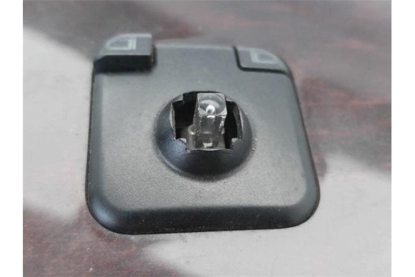 Recambio de embellecedor consola central para mercedes-benz clase e (bm 210) berlina 2.7 270 cdi (210.016) referencia OEM IAM A2