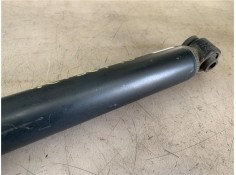 Recambio de amortiguador trasero izquierdo para kia rio (ub) 1.2 basic referencia OEM IAM 553001W001  