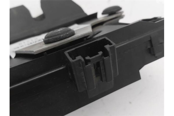 Recambio de cerradura porton para ford galaxy (ca1) 2.0 tdci referencia OEM IAM 1570448 8M51R442A66AC 